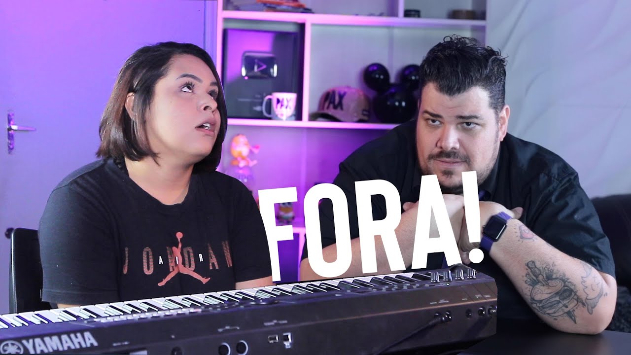 Ela foi expulsa do grupo de louvor!!!