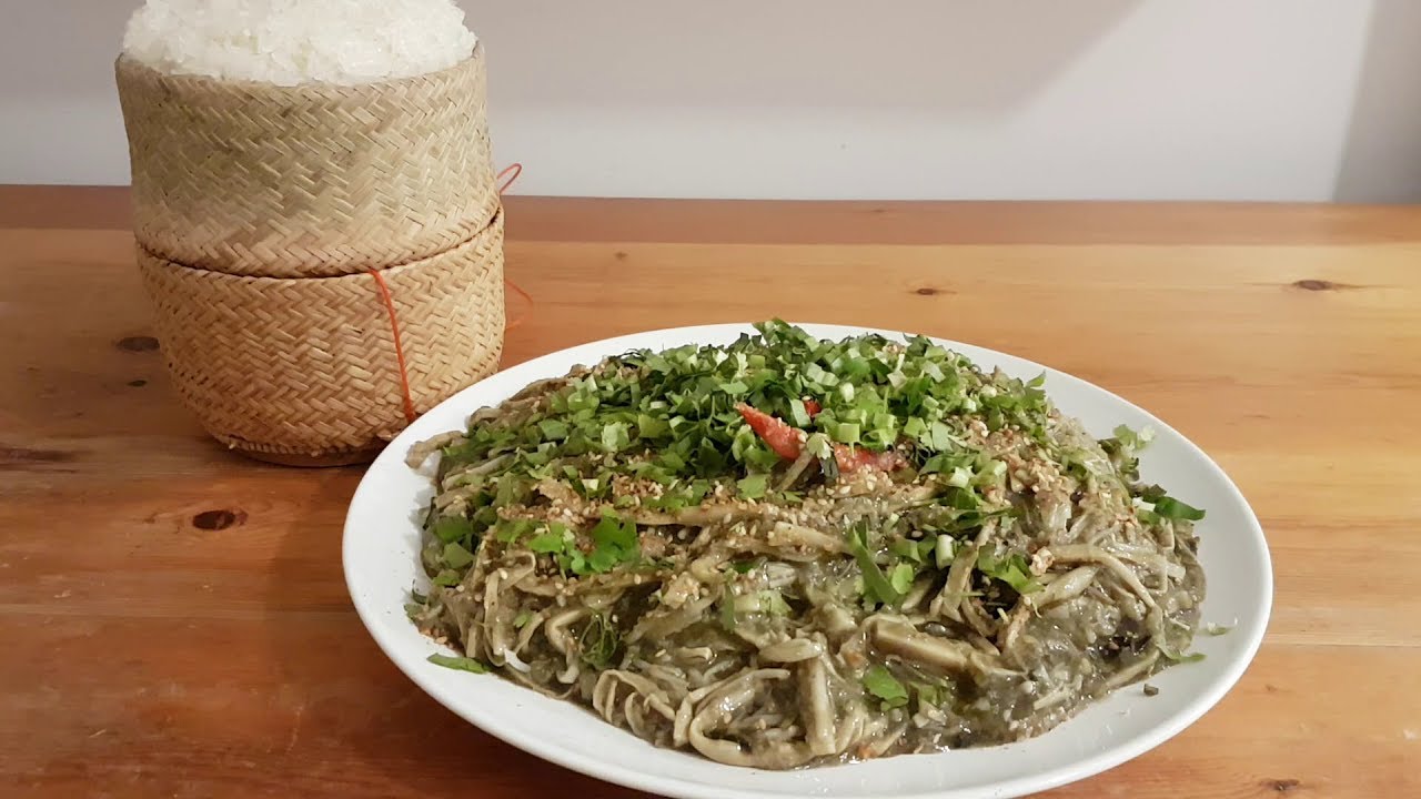 ຄອບຄົວ ກຶມມຸ - ຊຸບຫນໍ່ໄມ້  - Salade Bambou - Bamboo Shoot Salad