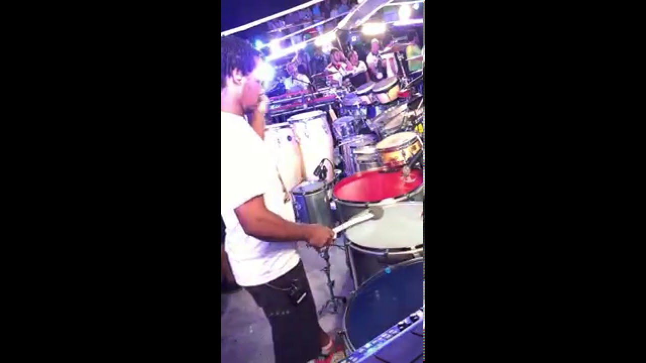 Tiago Nunes swingando