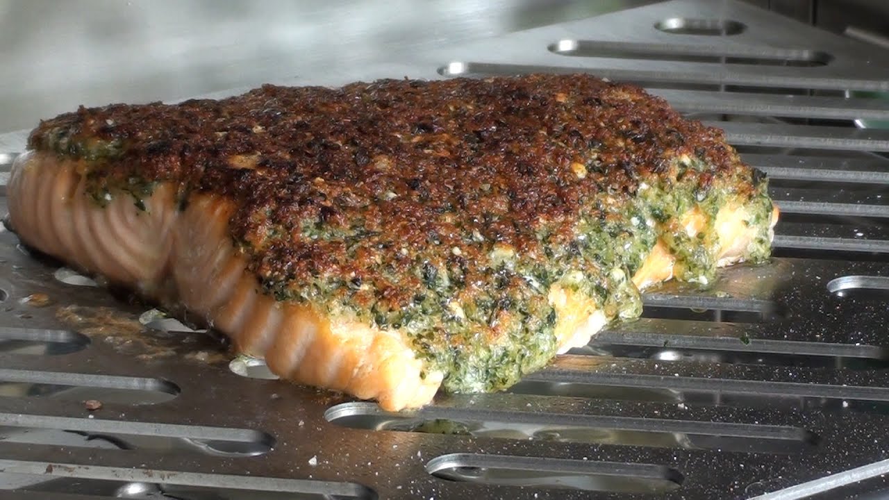 Lachs mit einer Kräuter Parmesan Kruste