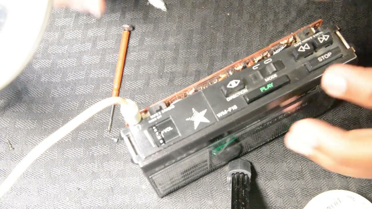 Repairing and Cleaning a Sony WM-F18 with a bad headphone jack & dirty heads