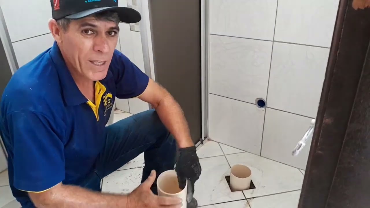Como fazer uma bolsa invertida em cano de esgoto !