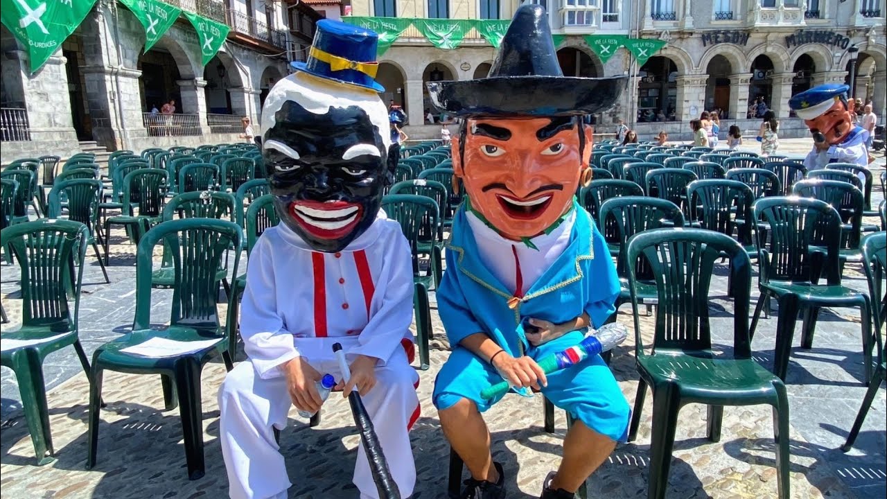 Gigantes y Cabezudos en Castro Urdiales. S.Juan y S.Pedro 2025/ Amigos Castro Peña/ lous Berrets.