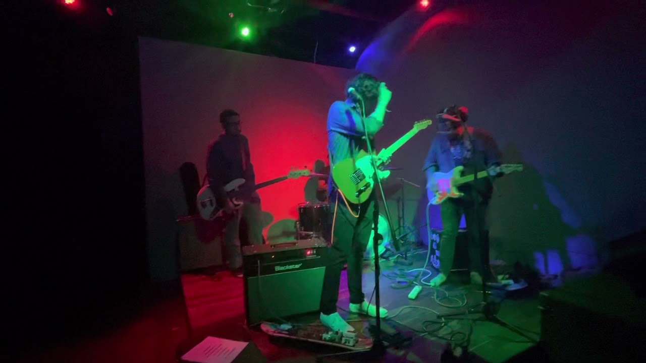 &ldquo;Cracked Lens&rdquo; Live @Dba256