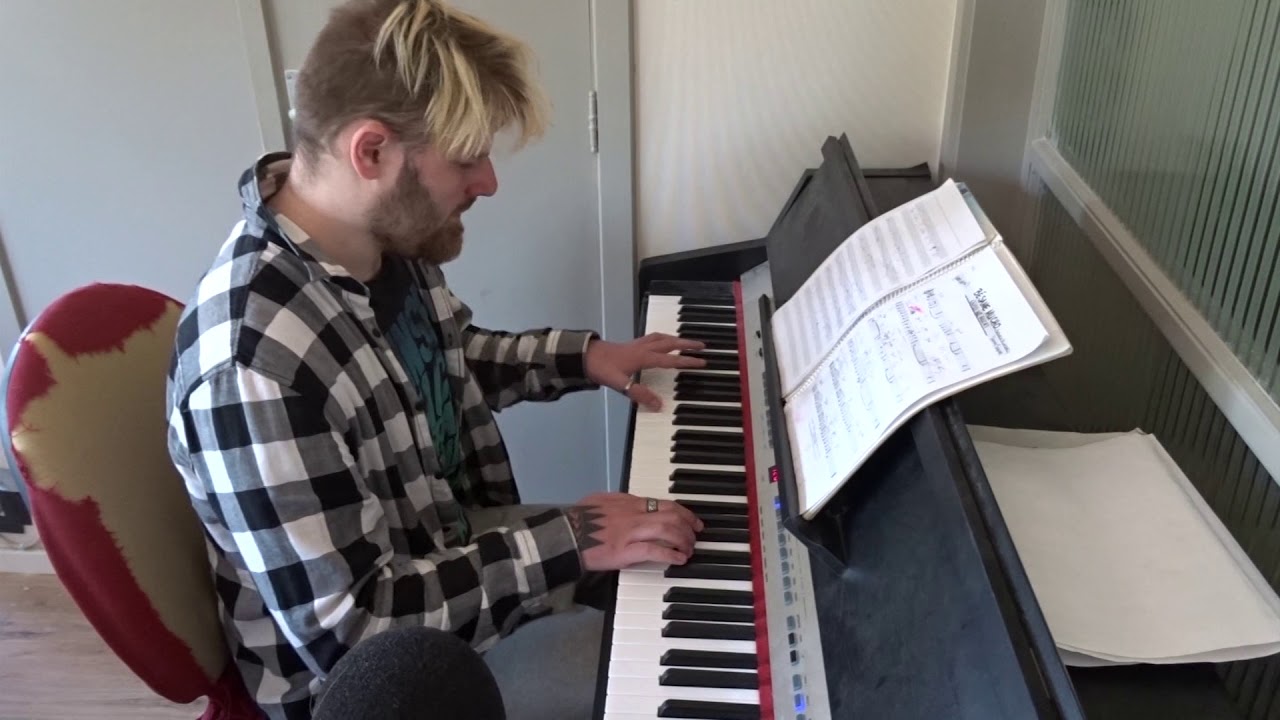 MasterKey Studios - Jazz Improvisation (2 Variations On The Same Theme)
