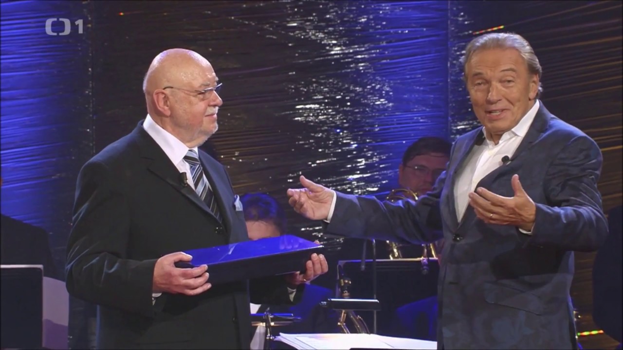 Karel Gott -  Měsíčná Řeka (Václav Hybš 80) live 2015