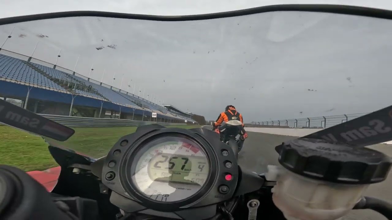 IDC Dutch Superbikes Race 1, Sam Verhulst 406 start P24 finish P17 Kawasaki ZX10R 2010 Gulf livery