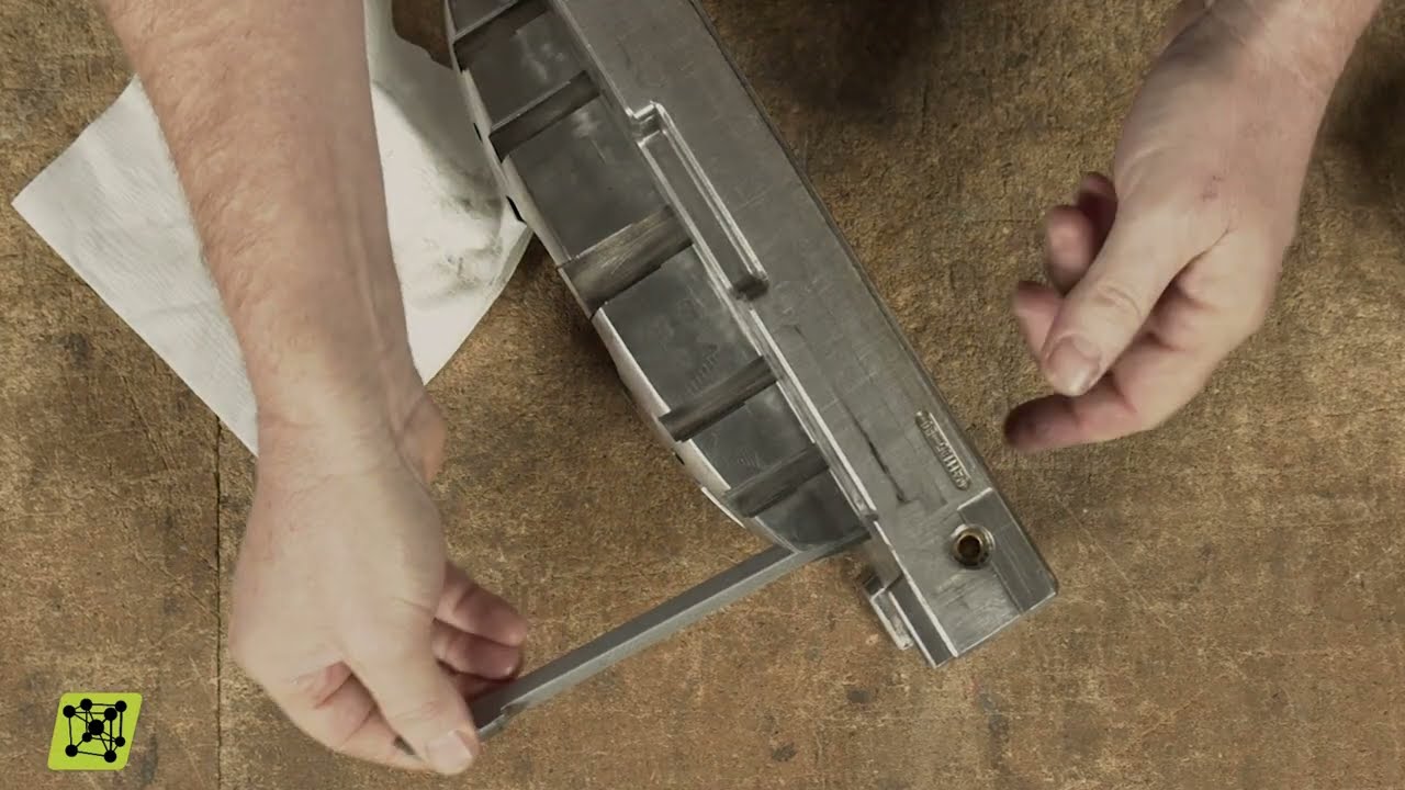 How to Grease an Injection Molding Lifters