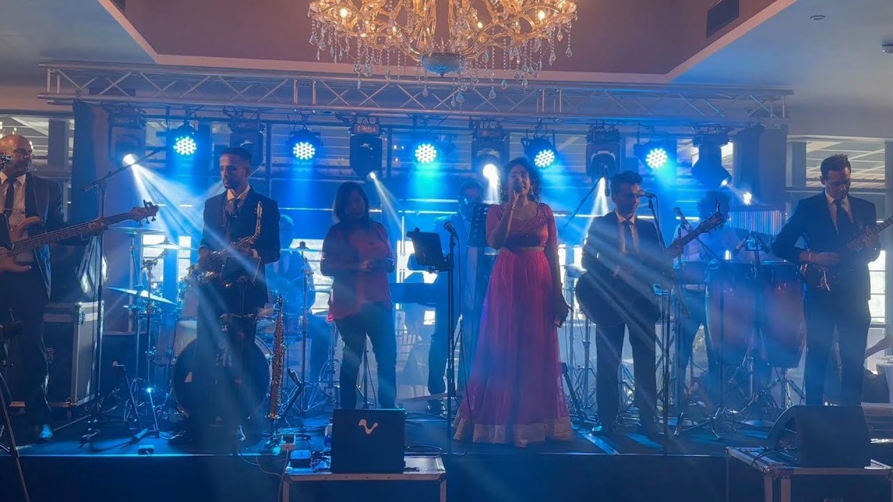 Uresha Ravihari | Ra Yame Me Sadaye | රෑ යාමේ මේ සාදයේ  | live with “The Be1st” Band Sri Lanka