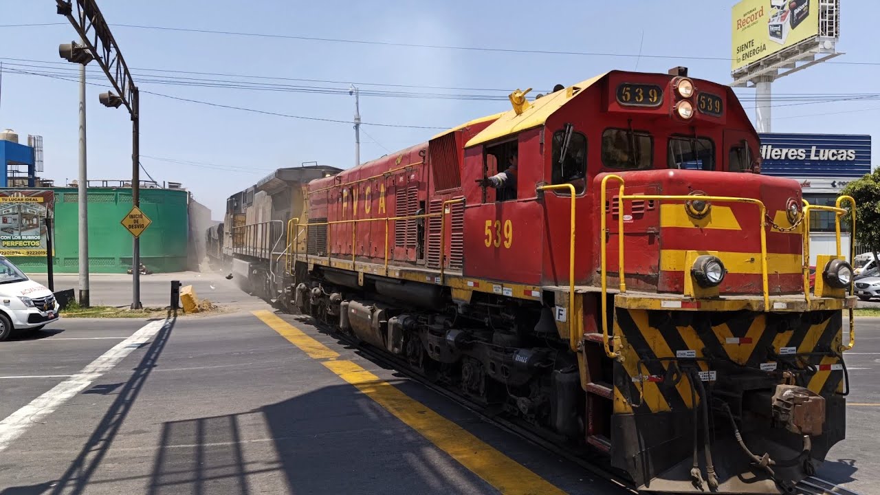 EMD G22CW #539 & GE C41-8W #1035