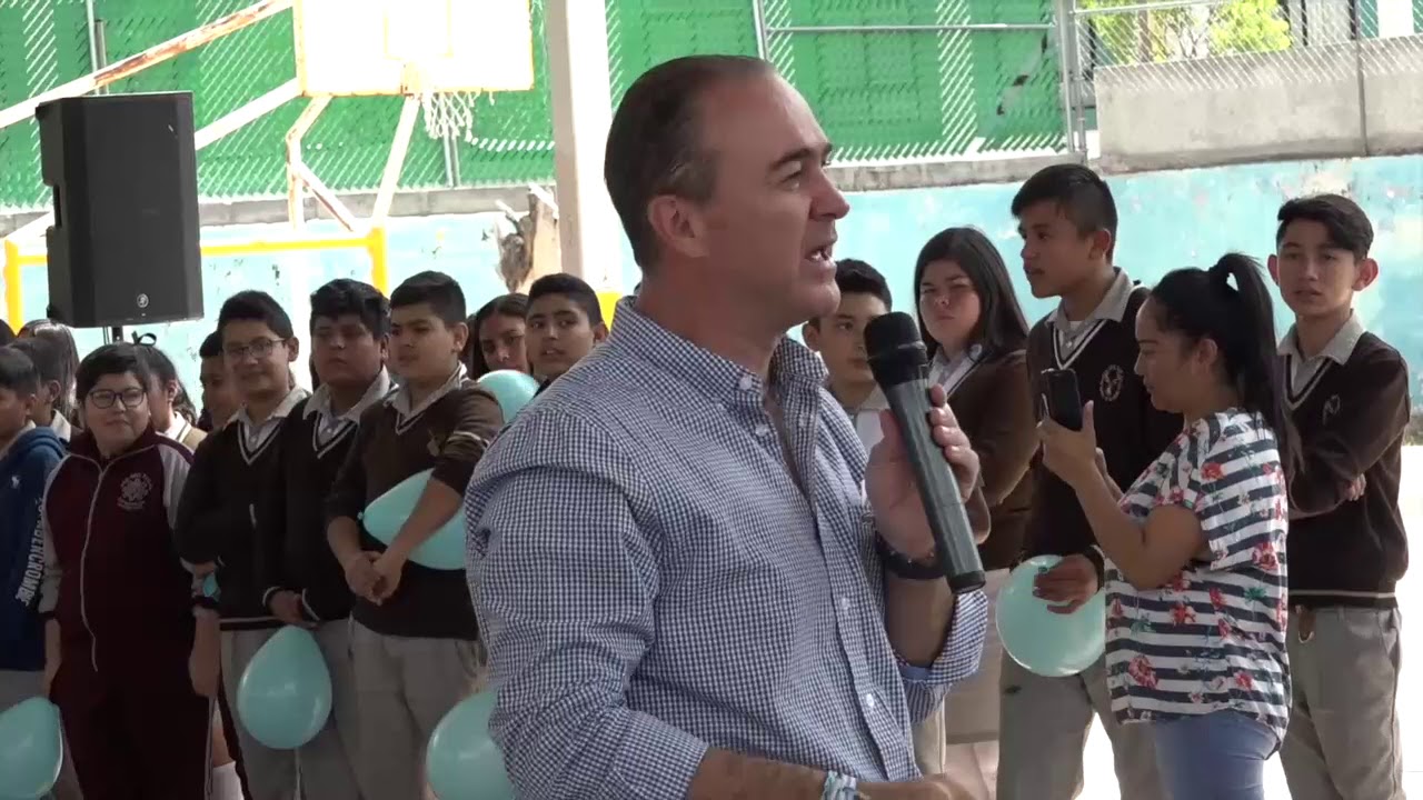 Inauguran cancha de fútbol rápido empastada con césped artificial en San Miguel de Allende
