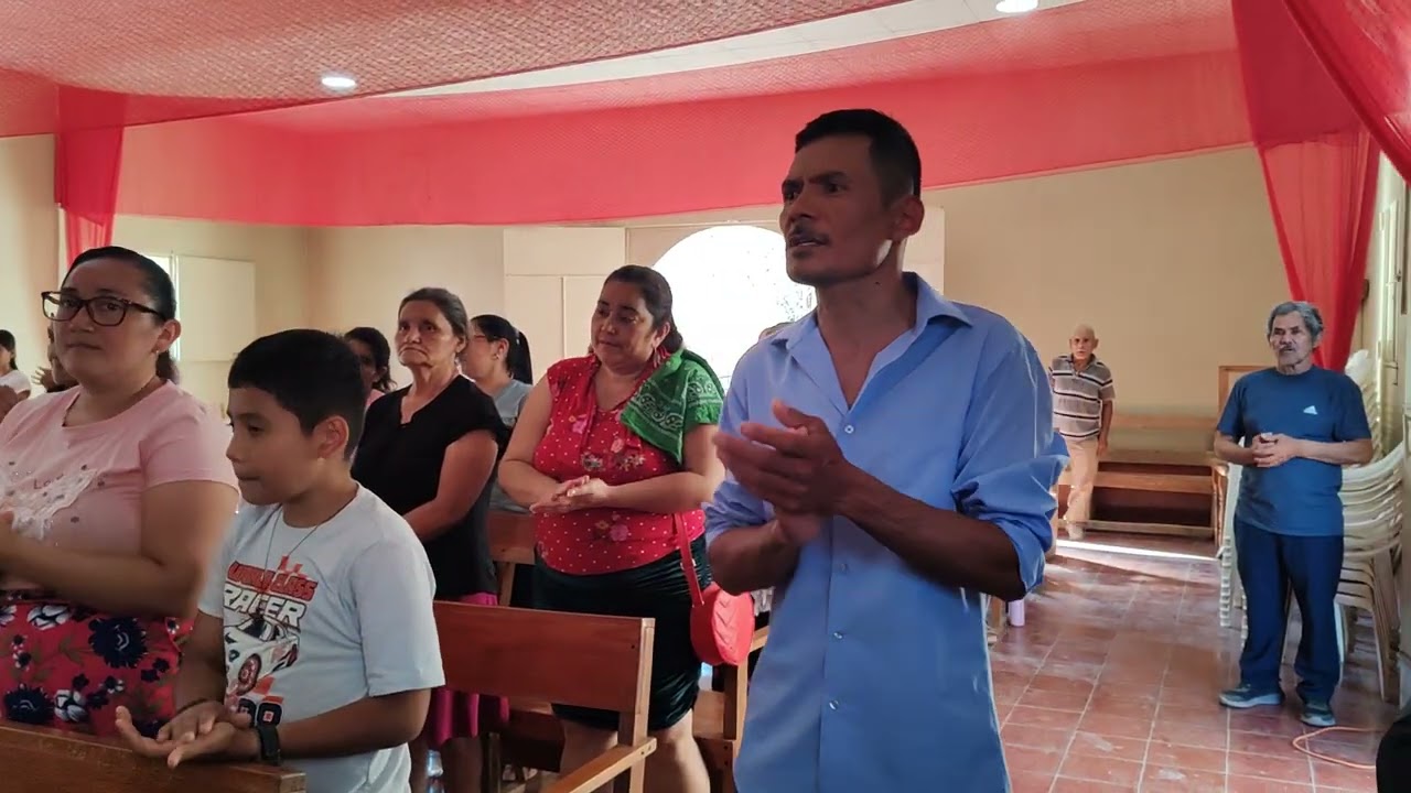  Las Comunidades cantan en la novena  de los 39 años del Martirío de Juán Barahona Delegado 