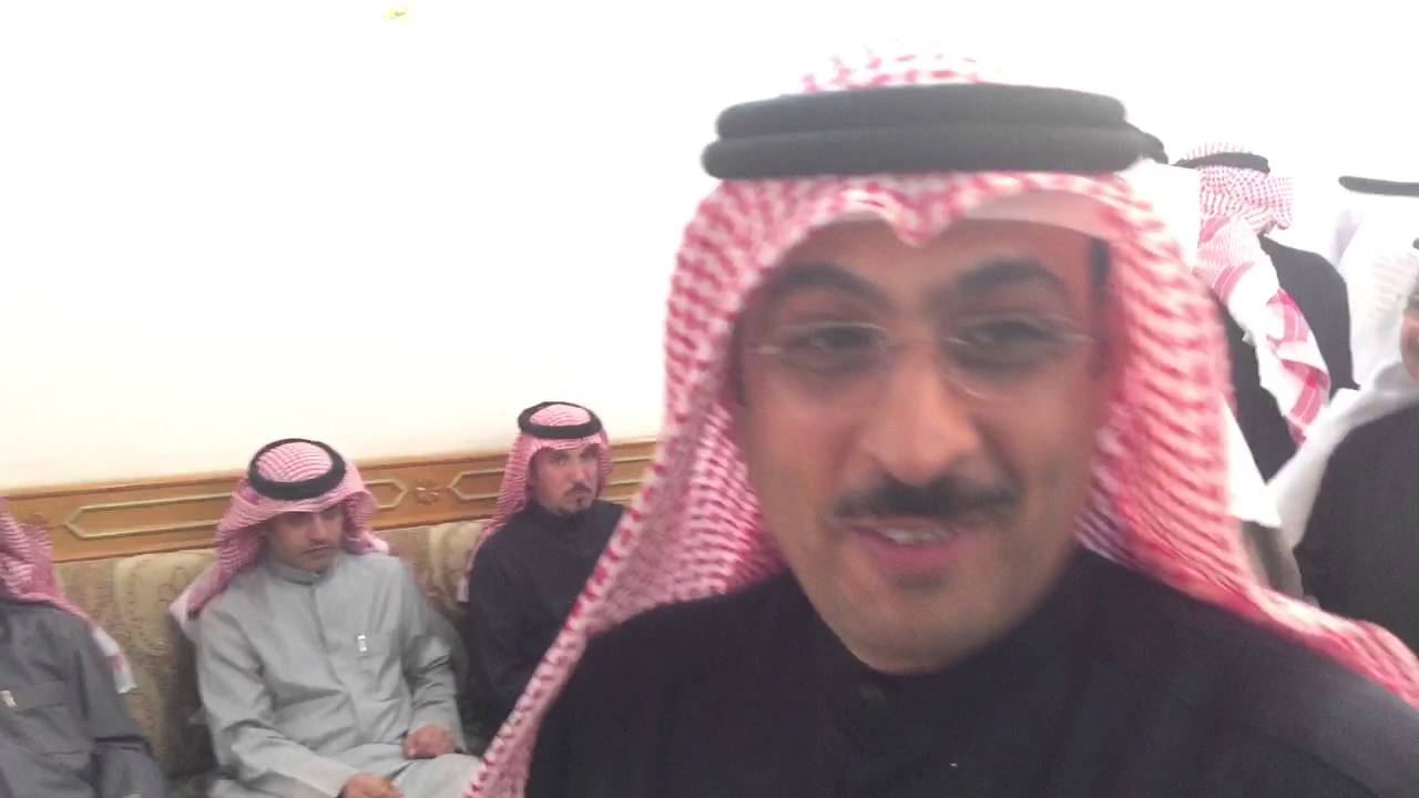 فيديو 2 من حفل عشاء العويهان بمناسبة عودة ابنهم فالح خالد العويهان من رحلة علاج