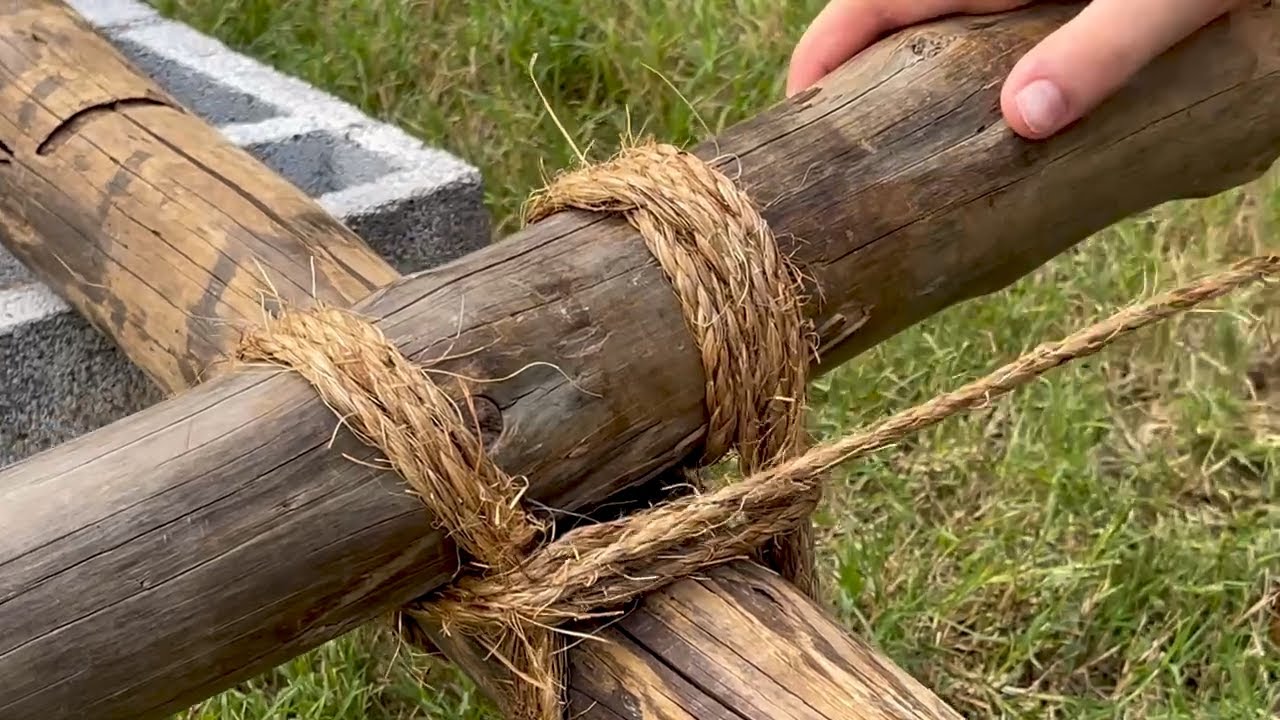 PIONEERING: Square Lashing - Building structures