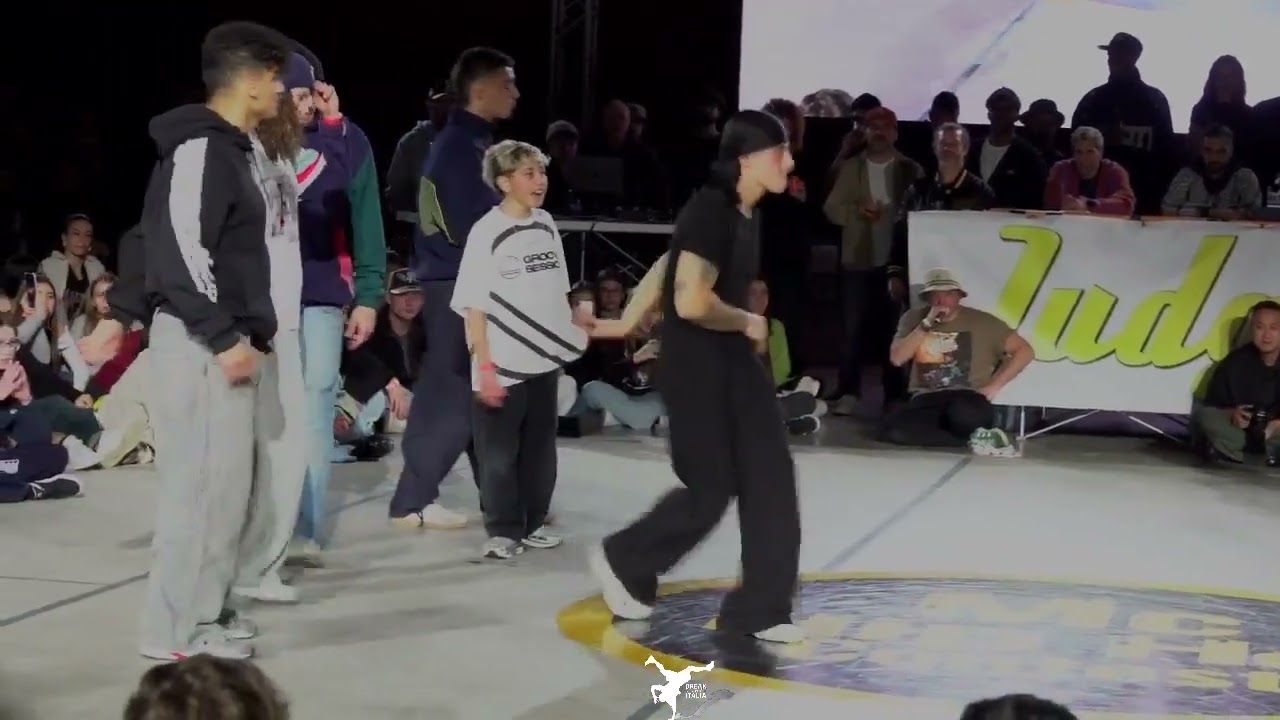 BREAKING 4 GAZA. Finale MC HIP HOP CONTEST. Phil Wizard crew vs Lil Zoo Crew.