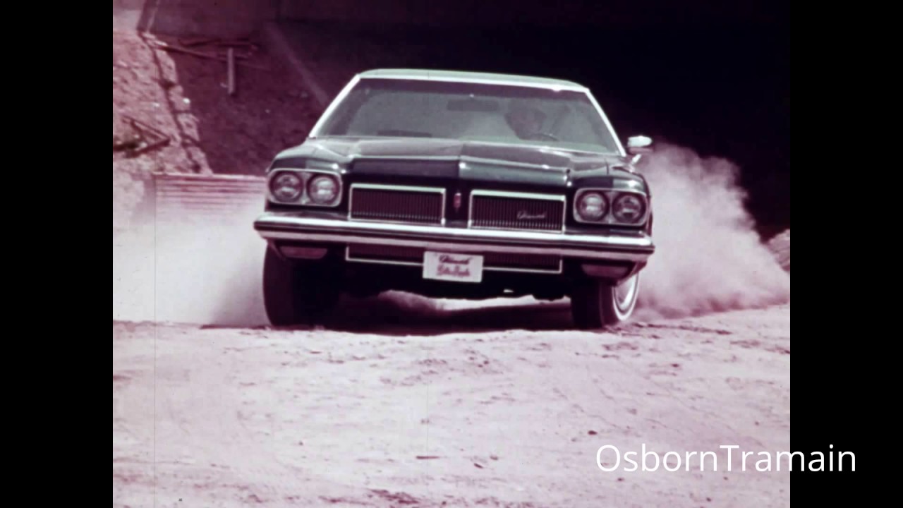Реклама Oldsmobile Delta 88 1973 года — актёр Винсент Бек в роли строителя