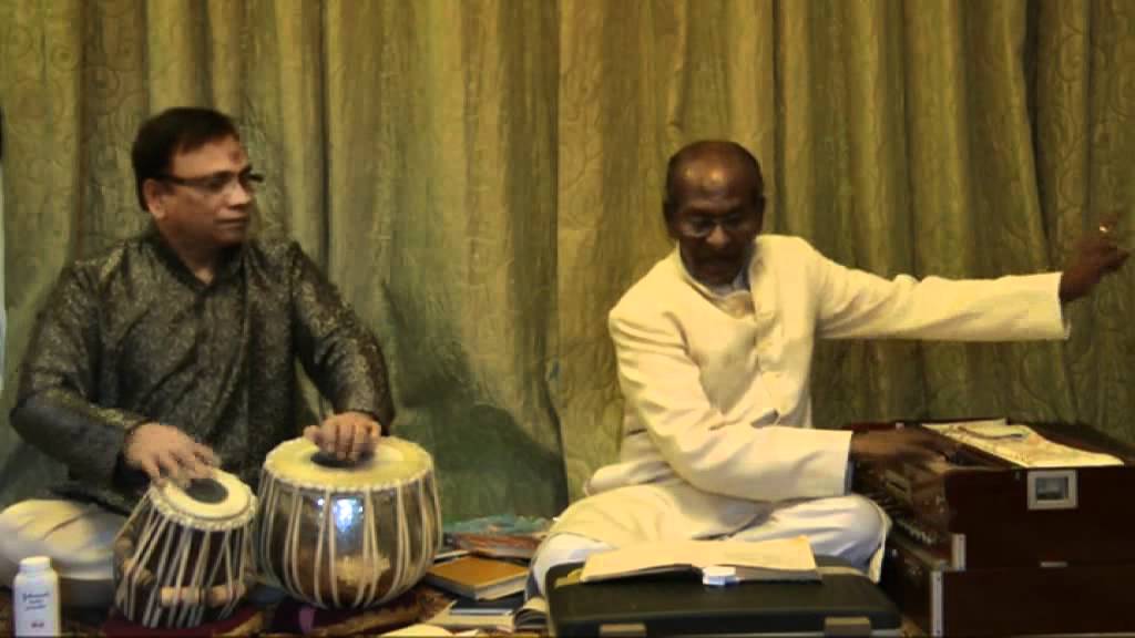 Vithal Rao - Jiyein ishq mein aasra dainey waley - Khumar Barabankavi.avi