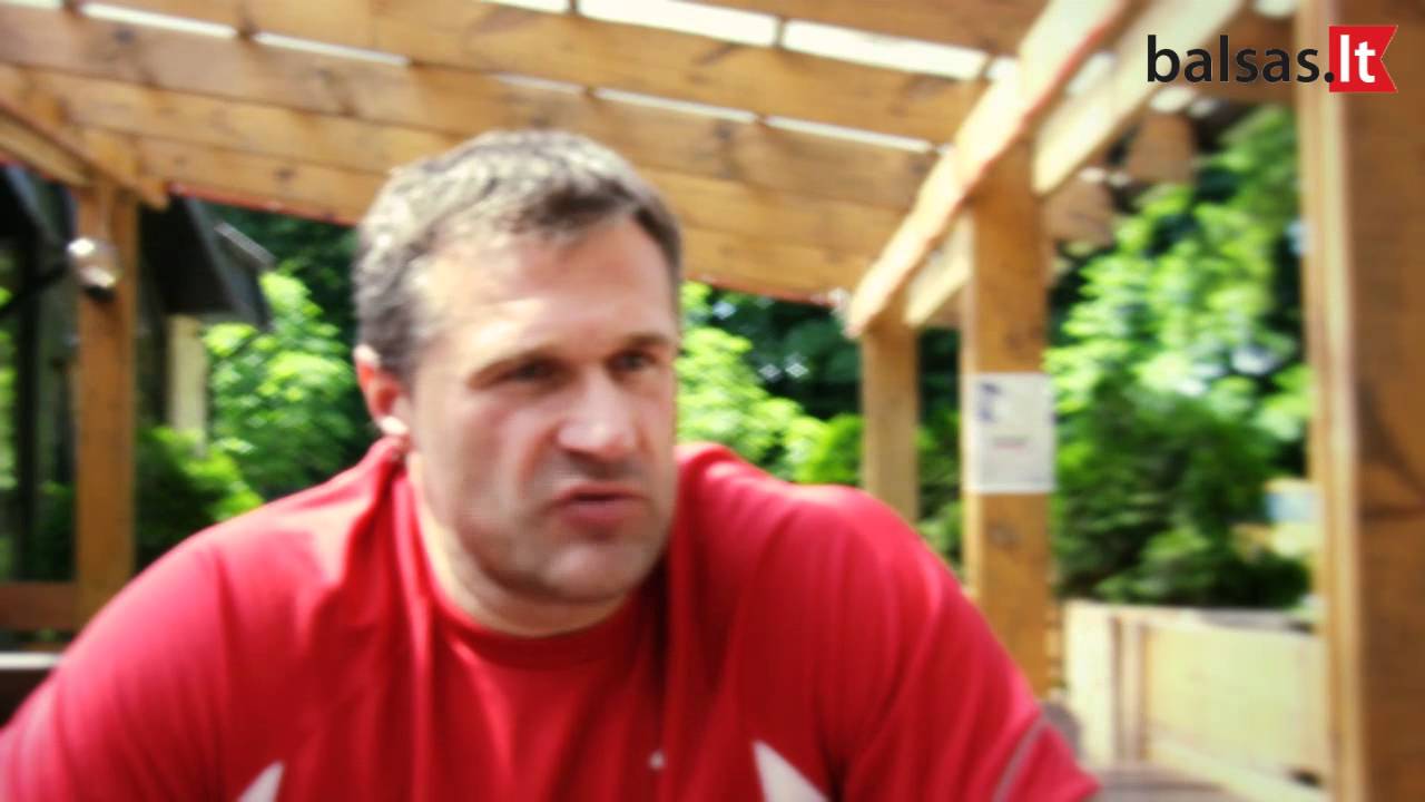 Virgilijus Alekna in a training process