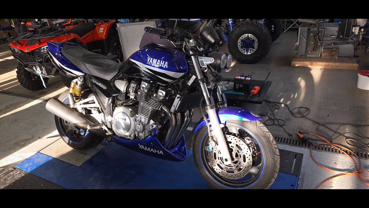 Yamaha XJR 1300 - Die Gabel geht weiter.