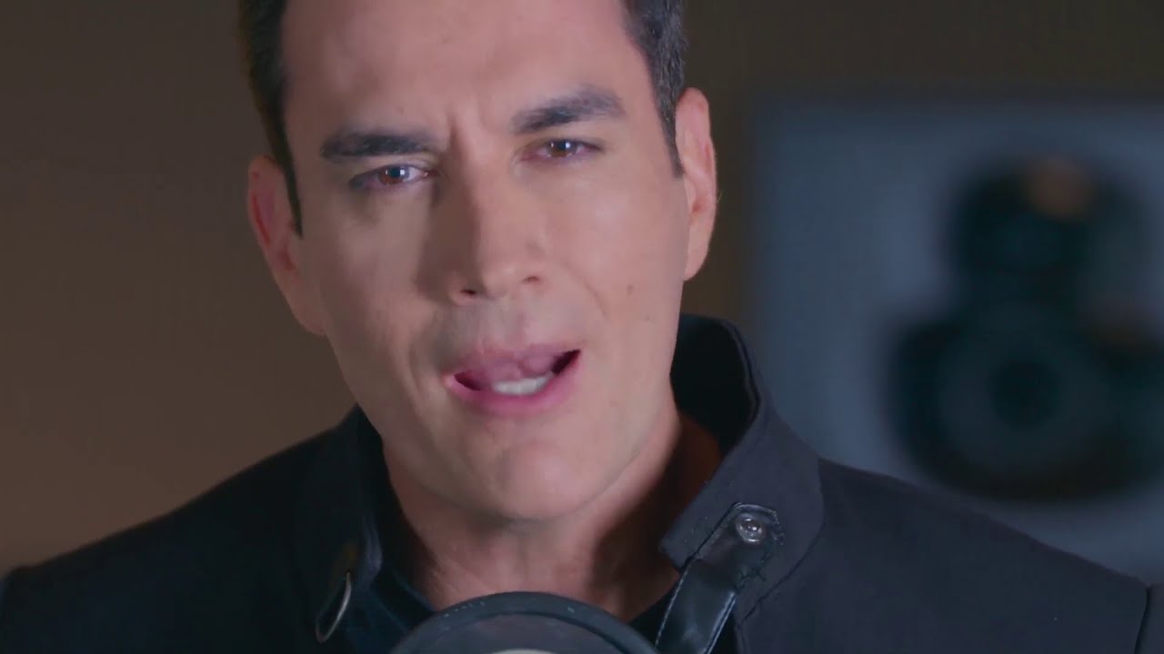 UN MILLON DE CARICIAS