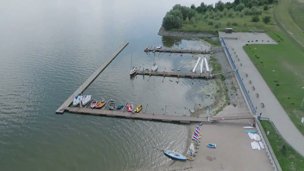 Port Jachtowy Jeziorsko, hotel SuperFala, jedzenie, atrakcje, parking. Zapora na rzece Warta.