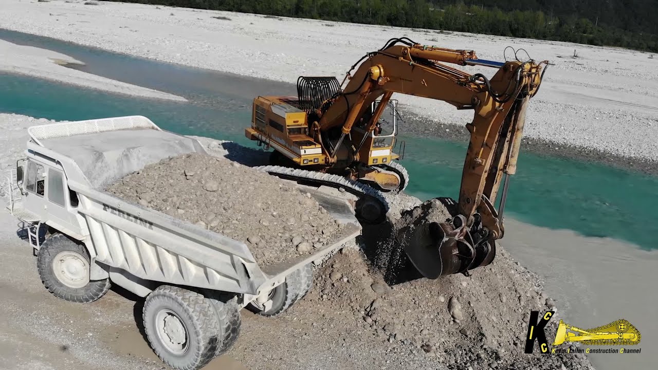 LIEBHERR 974 EXCAVATOR Loading DUMPER PERLINI