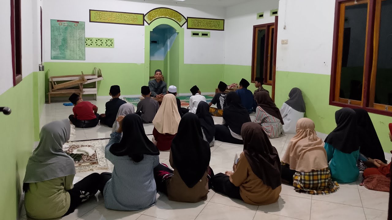 kegiatan malam pertama di pondok Ramadhan di Madin Miftahul Huda Srati Kemroncong Ayah kebumen