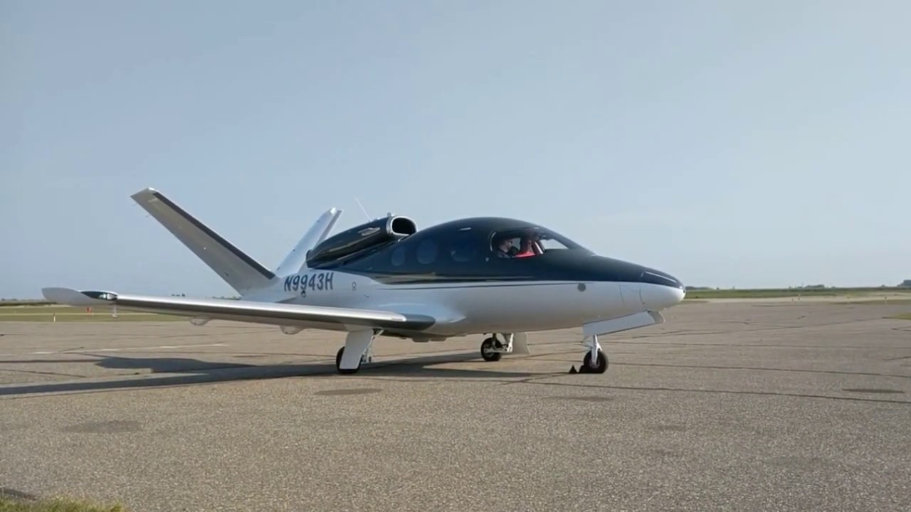 Cirrus Vision Jet SF50 Engine Start, Takeoff and Landing