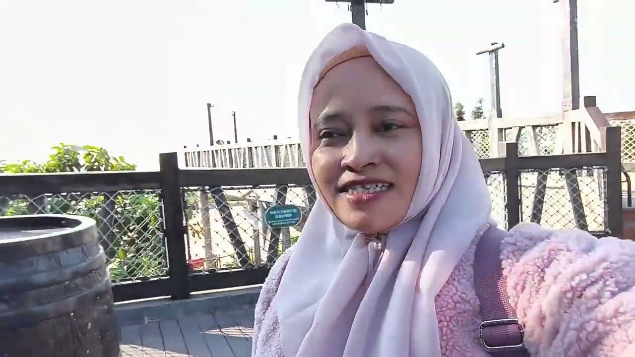 Banyak hewan langka di lindungi di ocean Park lanjut main tembak air seru banget 