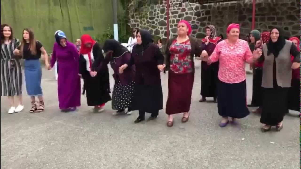 Teyzeler horonu yazıyor davul zurna Eser Meydan Oğuz Kahveci