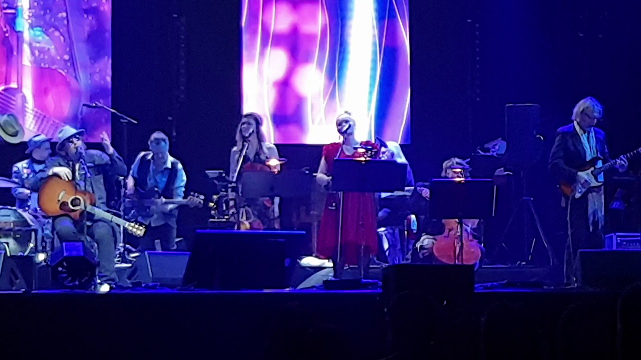 Hector Hallelujah live @Gatorade Center 5.12.2019 Hexit-kiertue