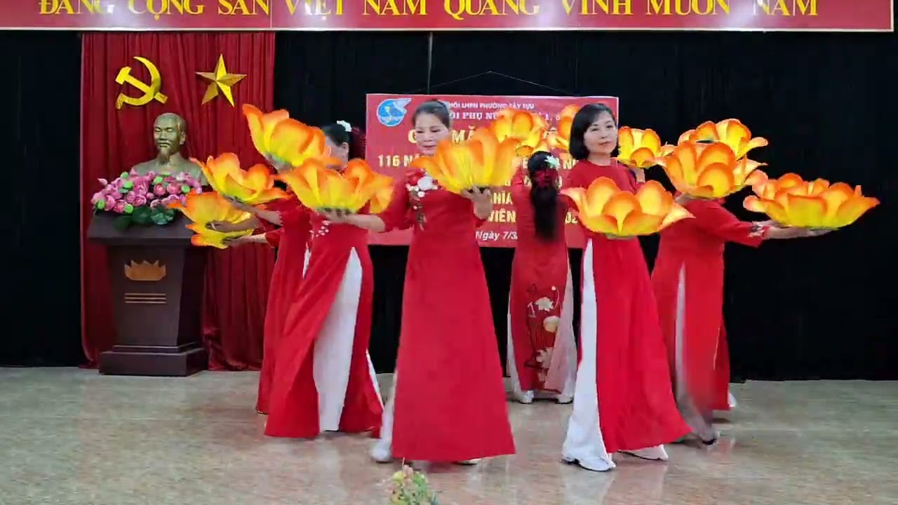 MÚA * TÌNH CA MÙA XUÂN  CL B Hương Bưởi Văn Trì 7 /3 2026