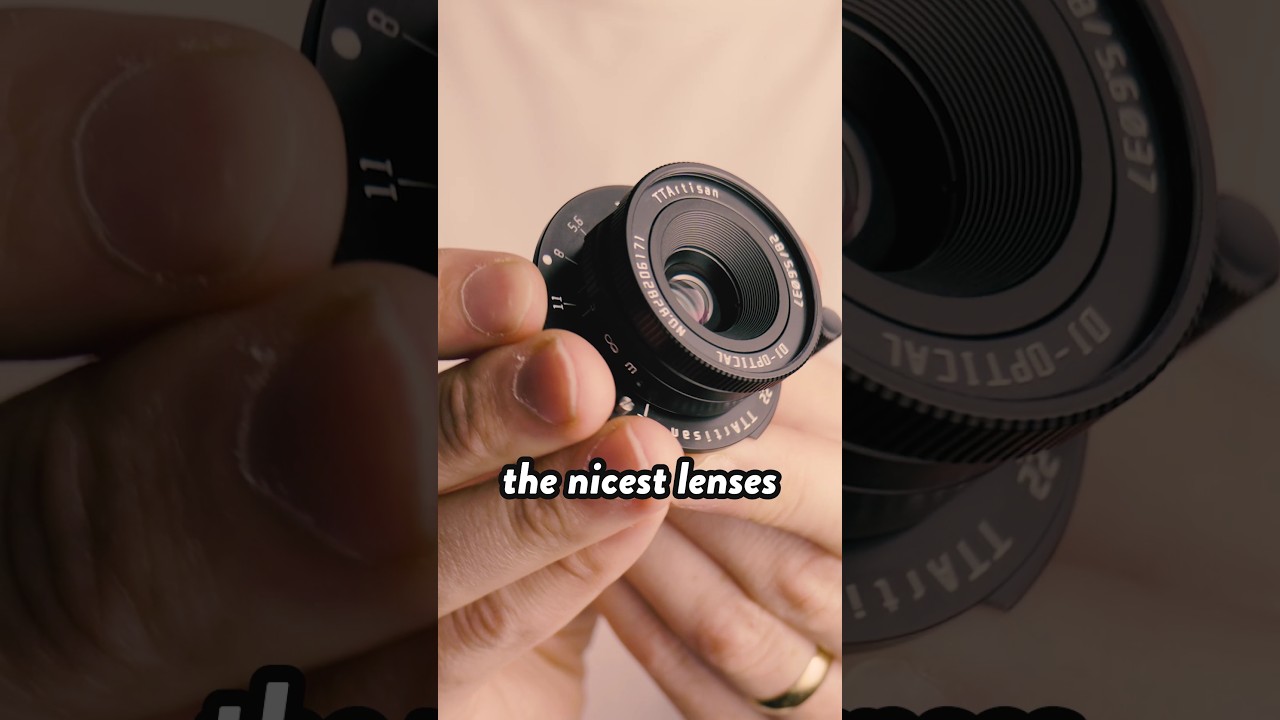 I LOVE this tiny lens 👀📸