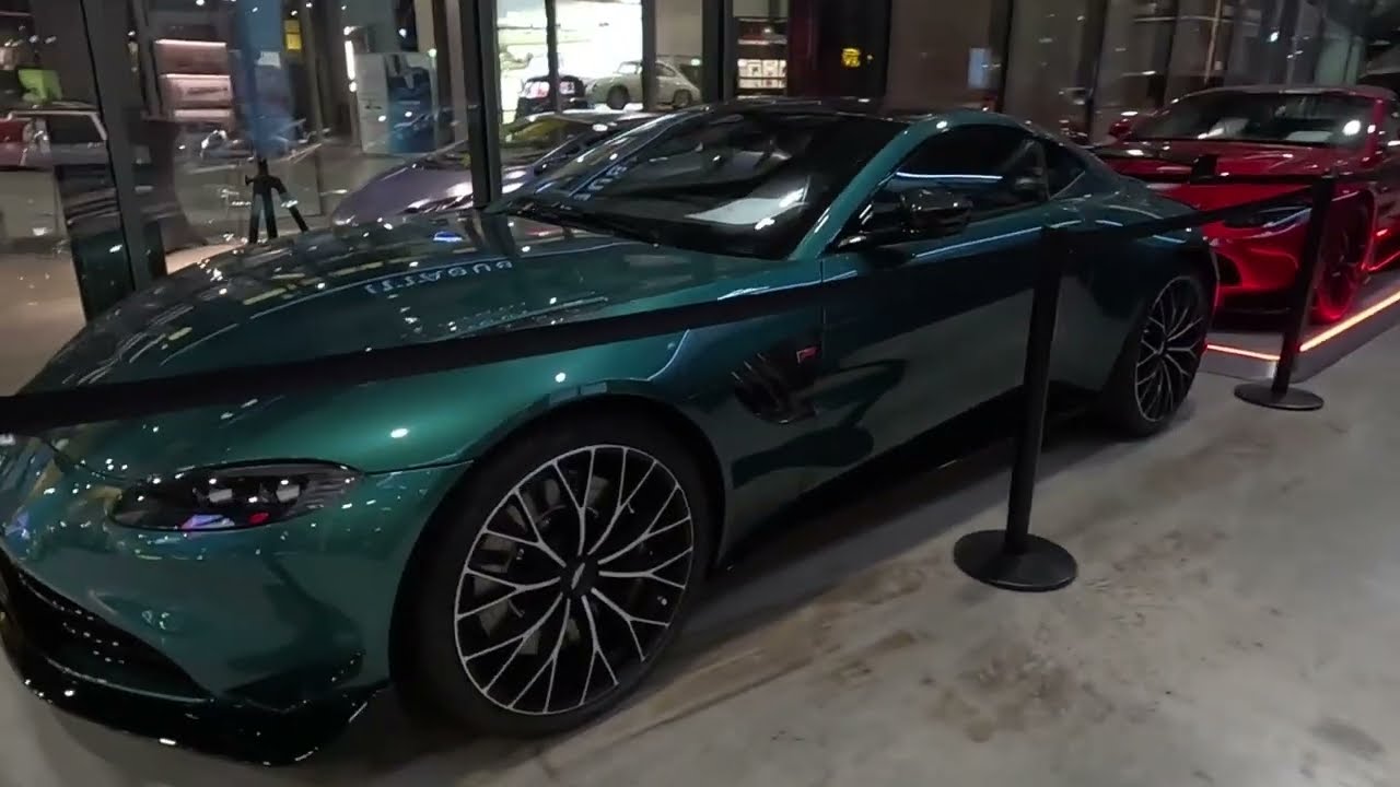 Motorworld Munich -Supercars&Classic Cars