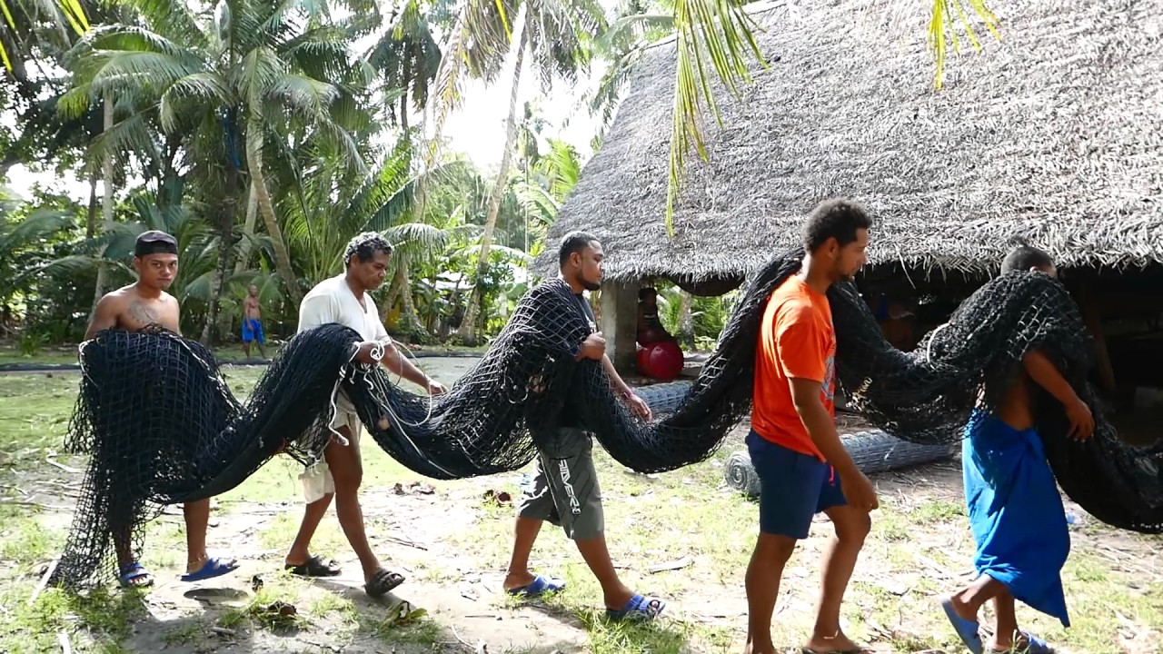 #24 Traditional Pacific fishing in Lamotrek ENG