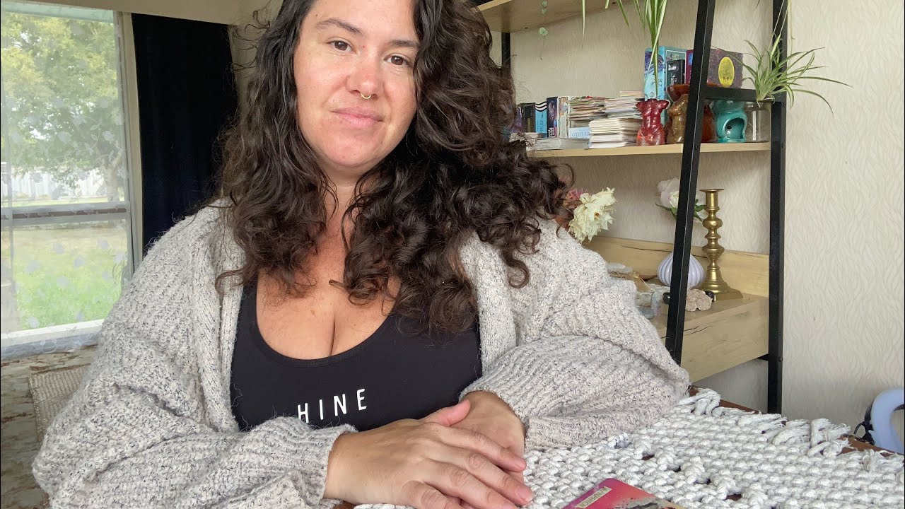 a tarot reading for a Goddess breaking the mould 🌱