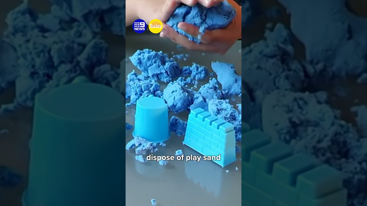 Schools closed over asbestos sand fears | 9 News Australia