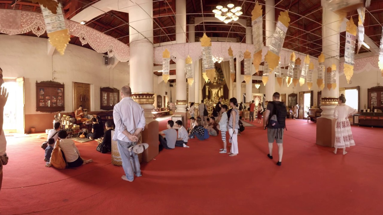 360 video: Wat Phra Singh - Interior of the Temple, Chiang Mai, Thailand