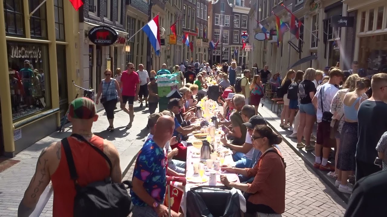 Hartjesdag Zeedijk Amsterdam 2023 deel 1: Buurtbrunch