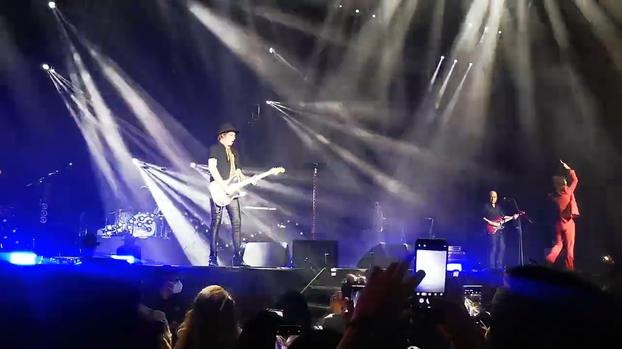 más alto que nosotros solo el cielo, Enrique bunbury, Palacio de los deportes, ciudad de México