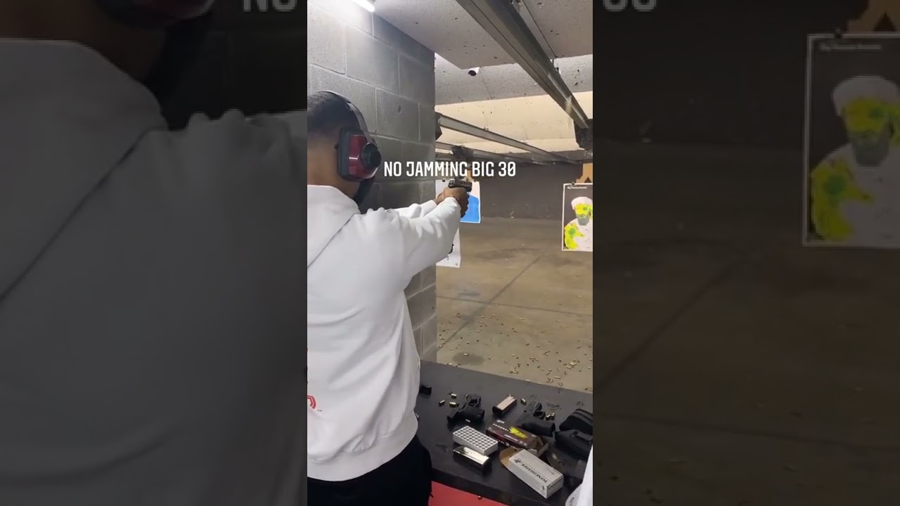 Smith & Wesson SD40VE  runs flawless (25 rd pro mag)