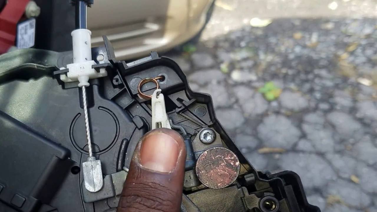 Land rover Lr3, discovery 3, door lock problem and latch repair.