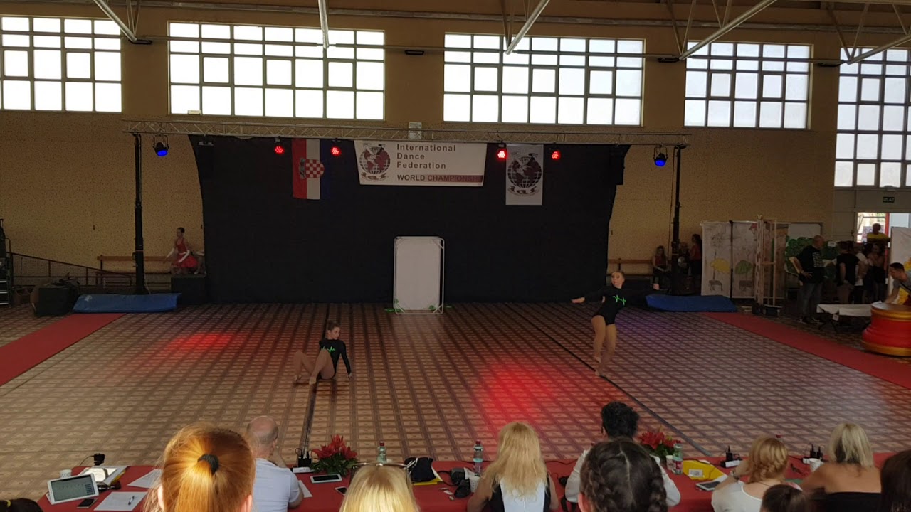 Piruett Tánc Stúdió: Felnőtt show duó
