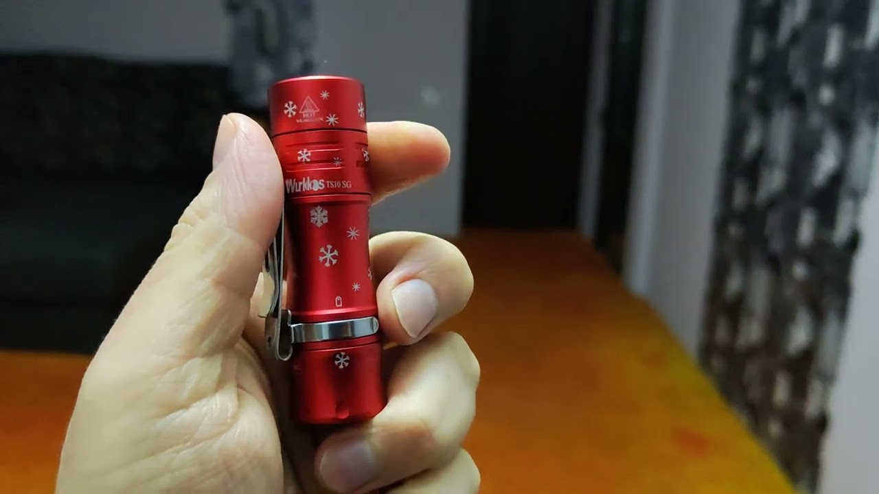 Обзор Wurkkos TS10 SG — миниатюрный дальнобой с RGB-светодиодами и прошивкой Anduril 2.0