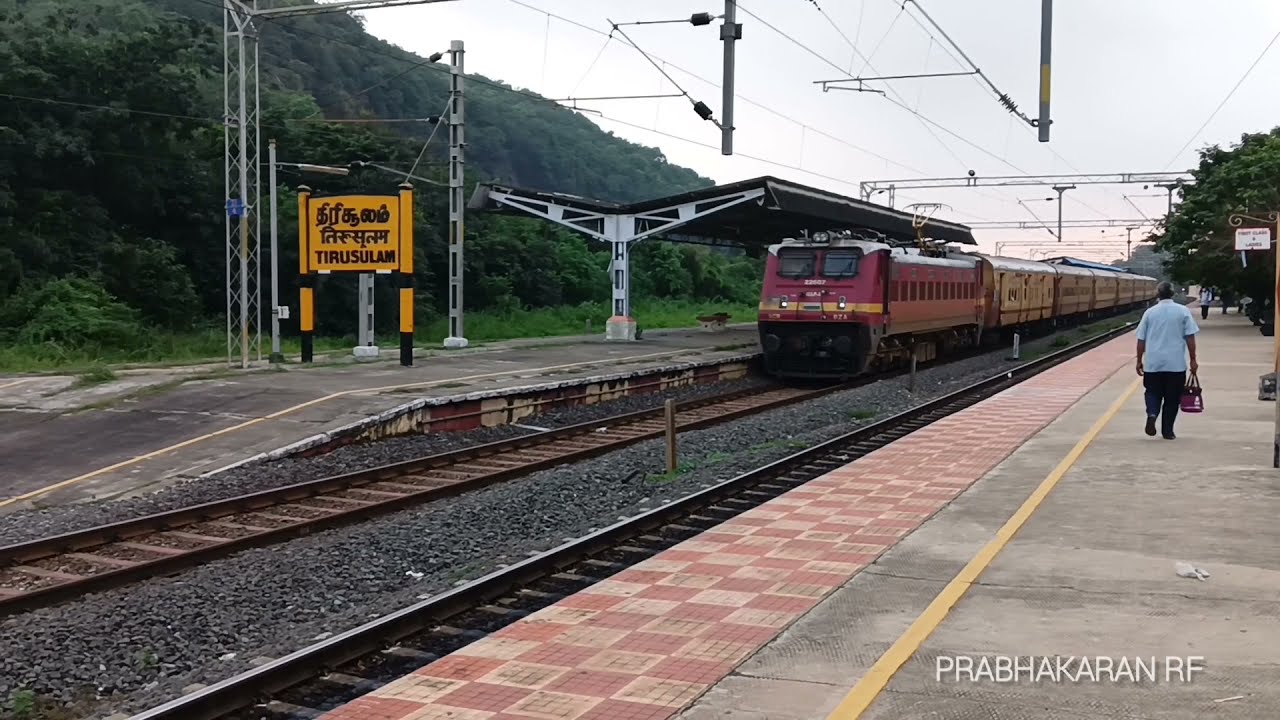 CHENGALPATTU TO KAKINADA PORT (CIRCAR EXP) 07643 WAP-4 BZA Accelerate towards Chennai Egmore#wap4