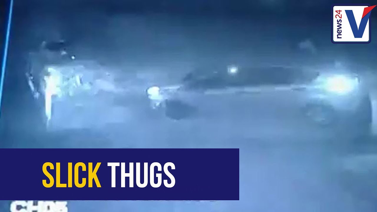 WATCH: Car thieves ambush Durban driver
