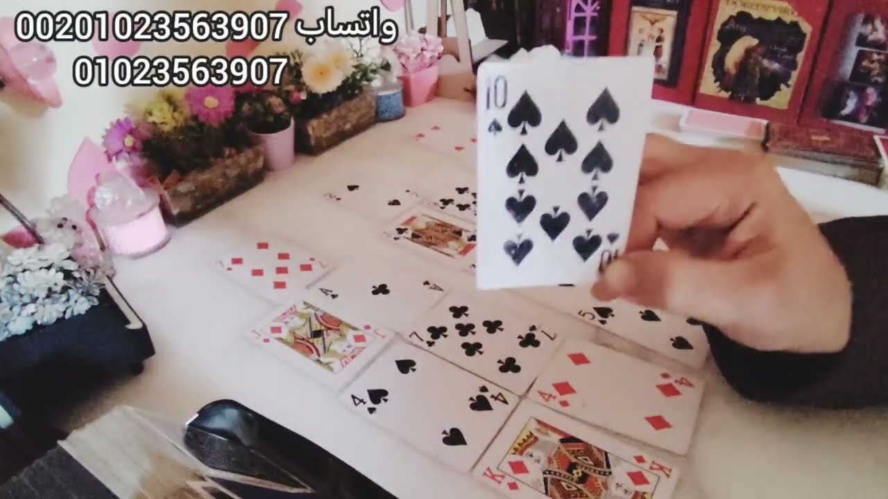 العلاقات الثلاثية🔮✨ اكتشف اسرار العلاقة بين الشريك والطرف الثالث✨🔮 و مقارنة بين العلاقتين ومصيره🤔