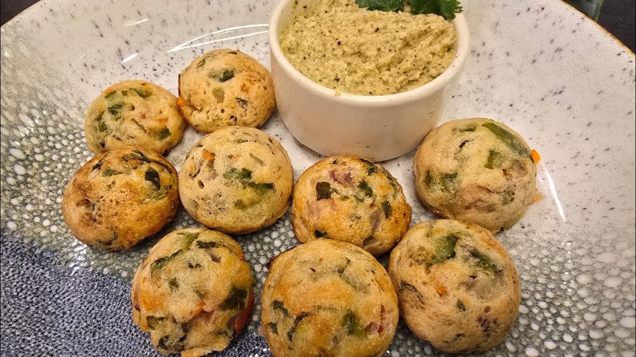 Rava Appe | 10-minute crispy & healthy breakfast for busy mornings. ⏰✨ #soojiappe #rava  #ravaappe