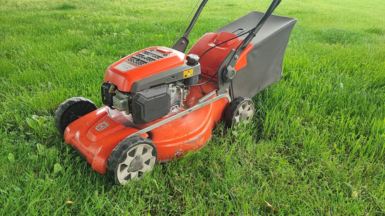 Kosiarka Husqvarna LC 151S. Wzmocnienie konstrukcji, pęka przednie zawieszenie. 