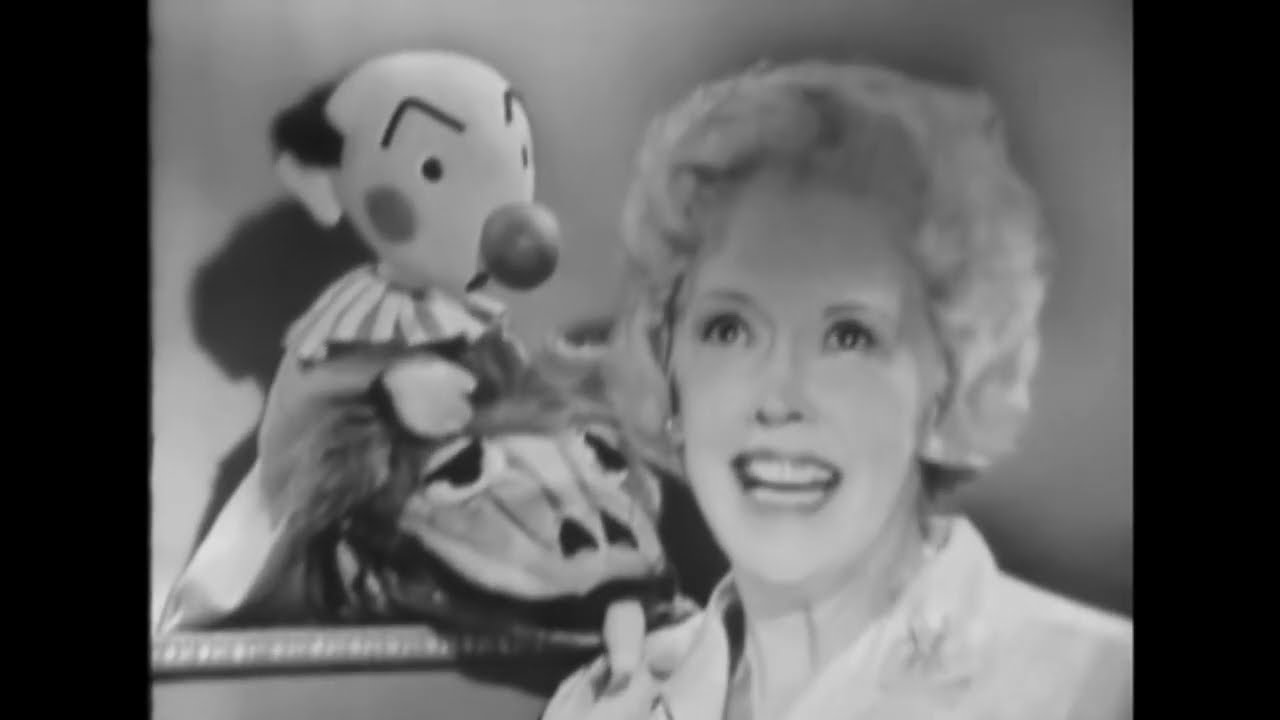 Kukla and Ollie - Kukla's Date, Tango, Doloras Grows Up, Flying Lesson, December (12/18-22/61)